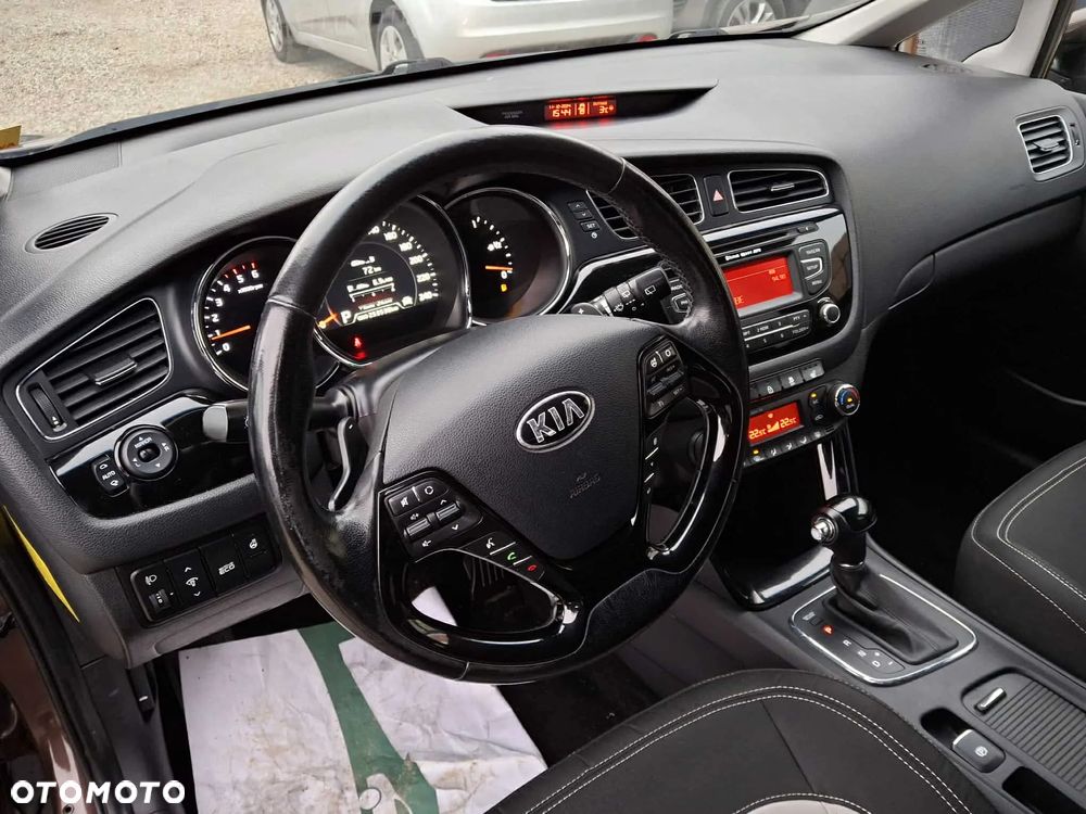 Kia Ceed 1.6 CRDi 128 Spirit - 16