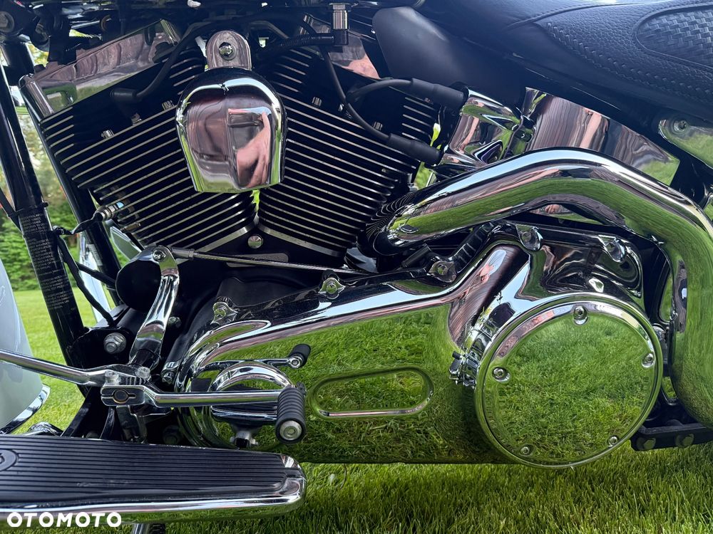 Harley-Davidson Softail Deluxe - 10