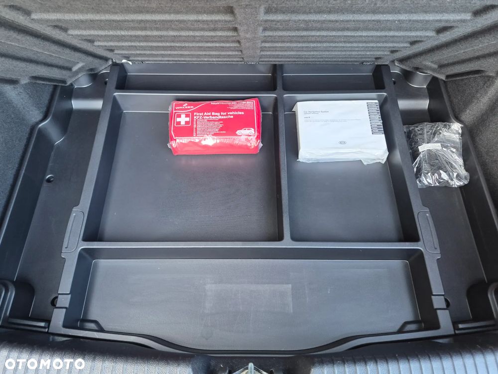Kia Ceed - 22