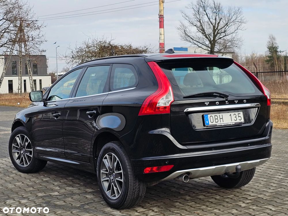 Volvo XC 60 D4 Momentum - 11