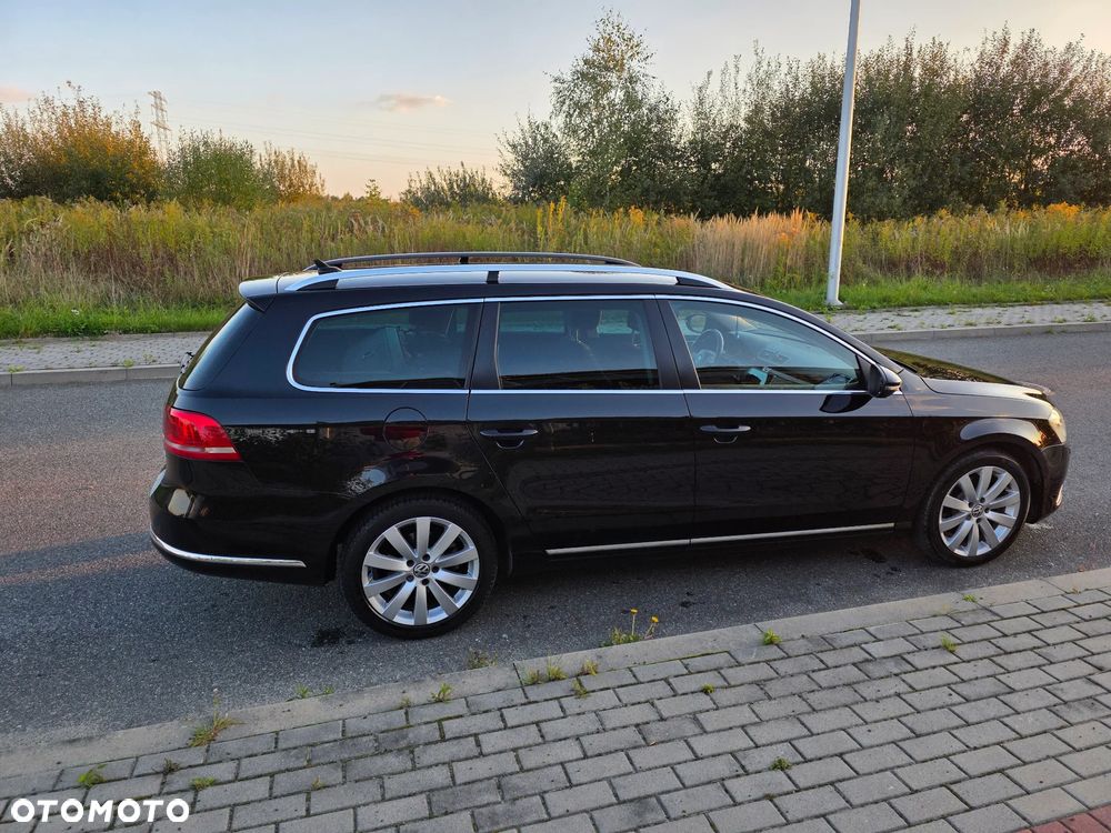 Volkswagen Passat Variant 2.0 TDI DSG BlueMotion Technology Exclusive - 13