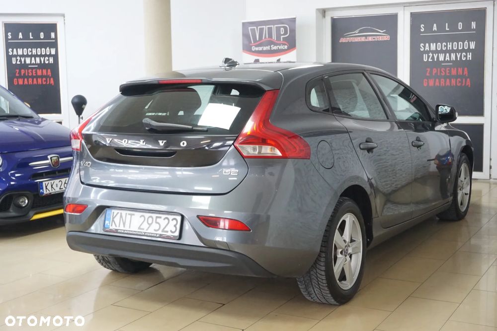 Volvo V40 D2 - 4