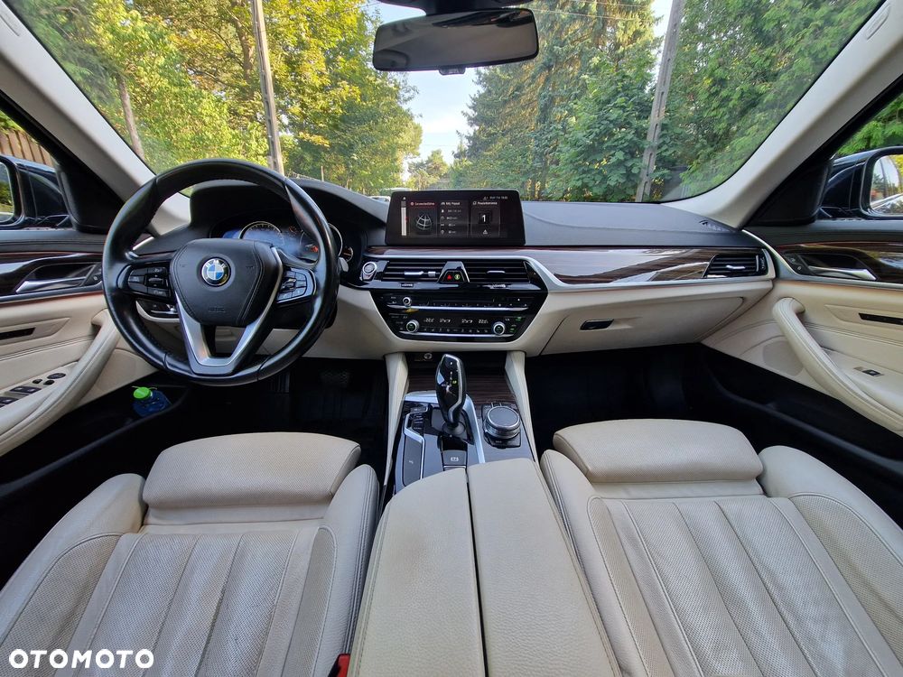 BMW Seria 5 520d Eff.Dynamics Luxury Line - 14