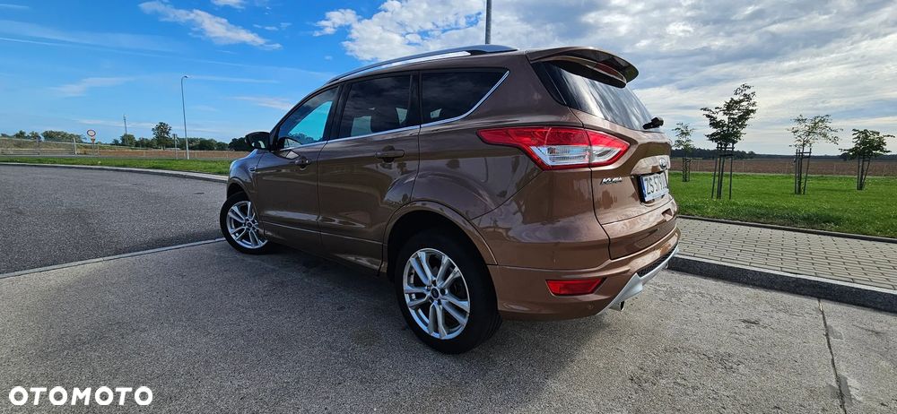 Ford Kuga 2.0 TDCi 4WD Titanium - 4