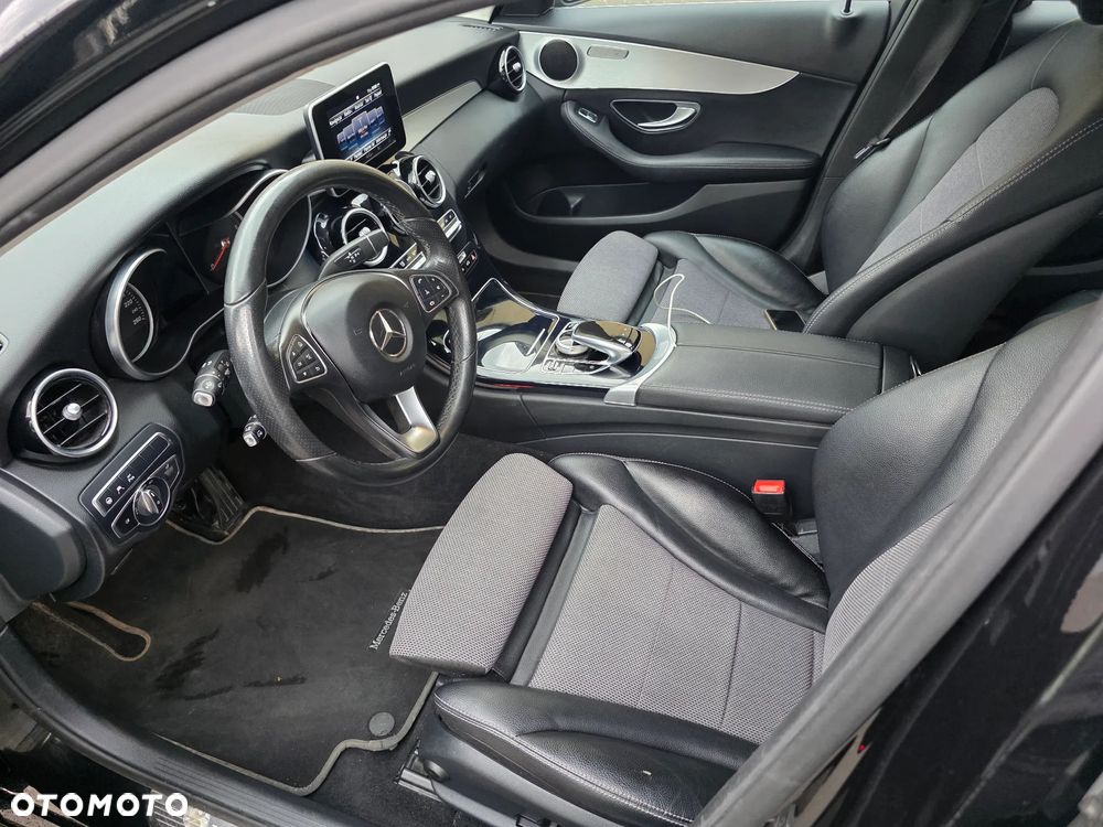 Mercedes-Benz Klasa C 220 (BlueTEC) d 7G-TRONIC Avantgarde - 13