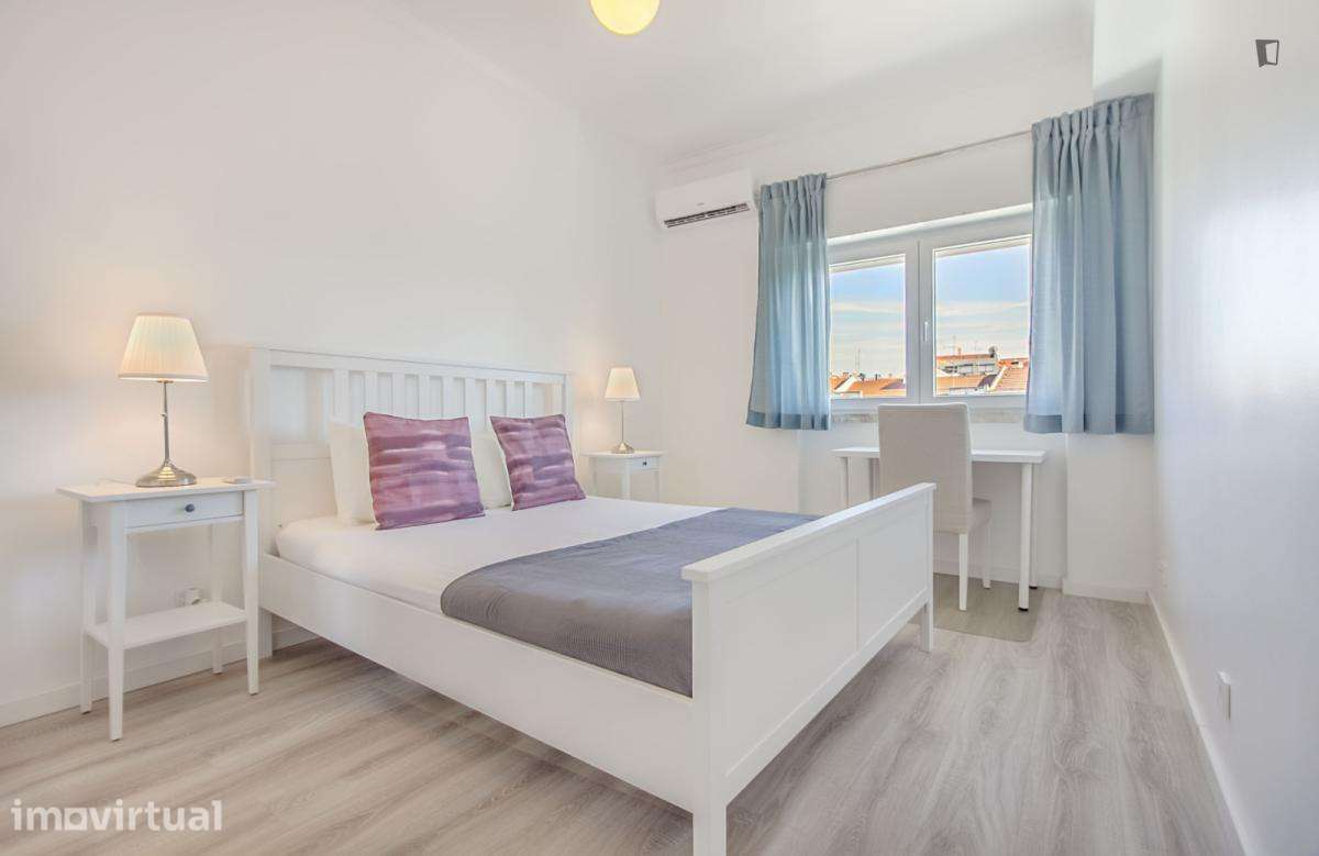 Apartamento com 1 quartos - localizado em Entrecampos Lisbon - Grande imagem: 4/25