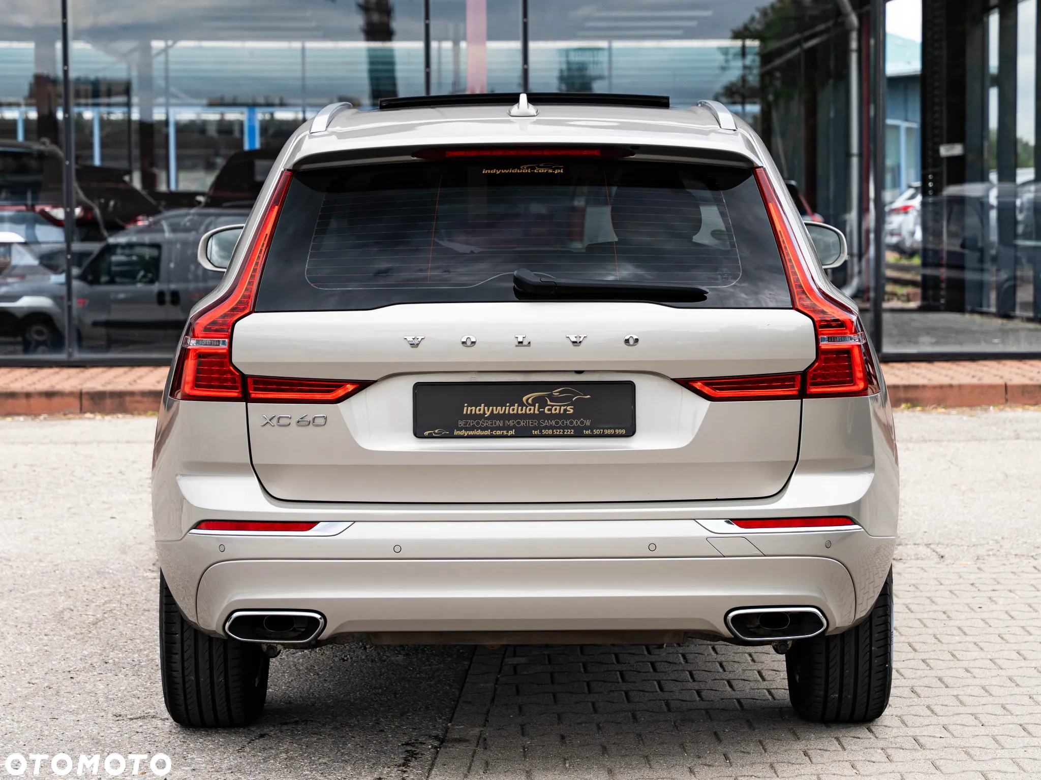 Volvo XC 60 T6 AWD Plug-In Hybrid Inscription - 18