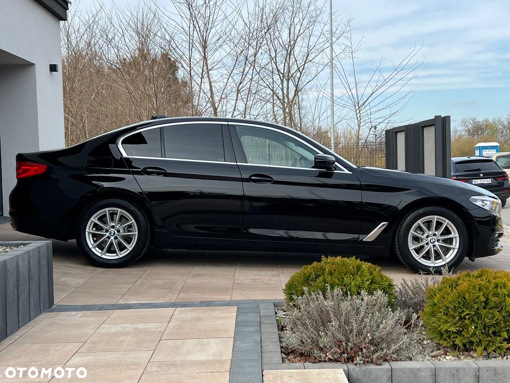 BMW Seria 5 520d xDrive Luxury Line sport - 4