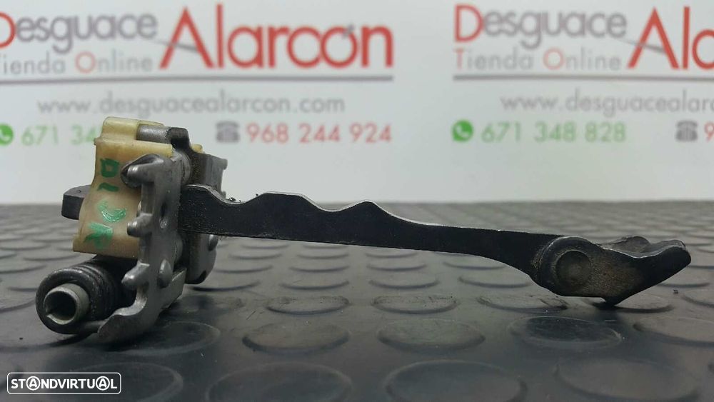 RETENTOR DA PORTA DIANTEIRA DIREITA RENAULT MEGANE III BERLINA 5 P BOSE EDITION - 1