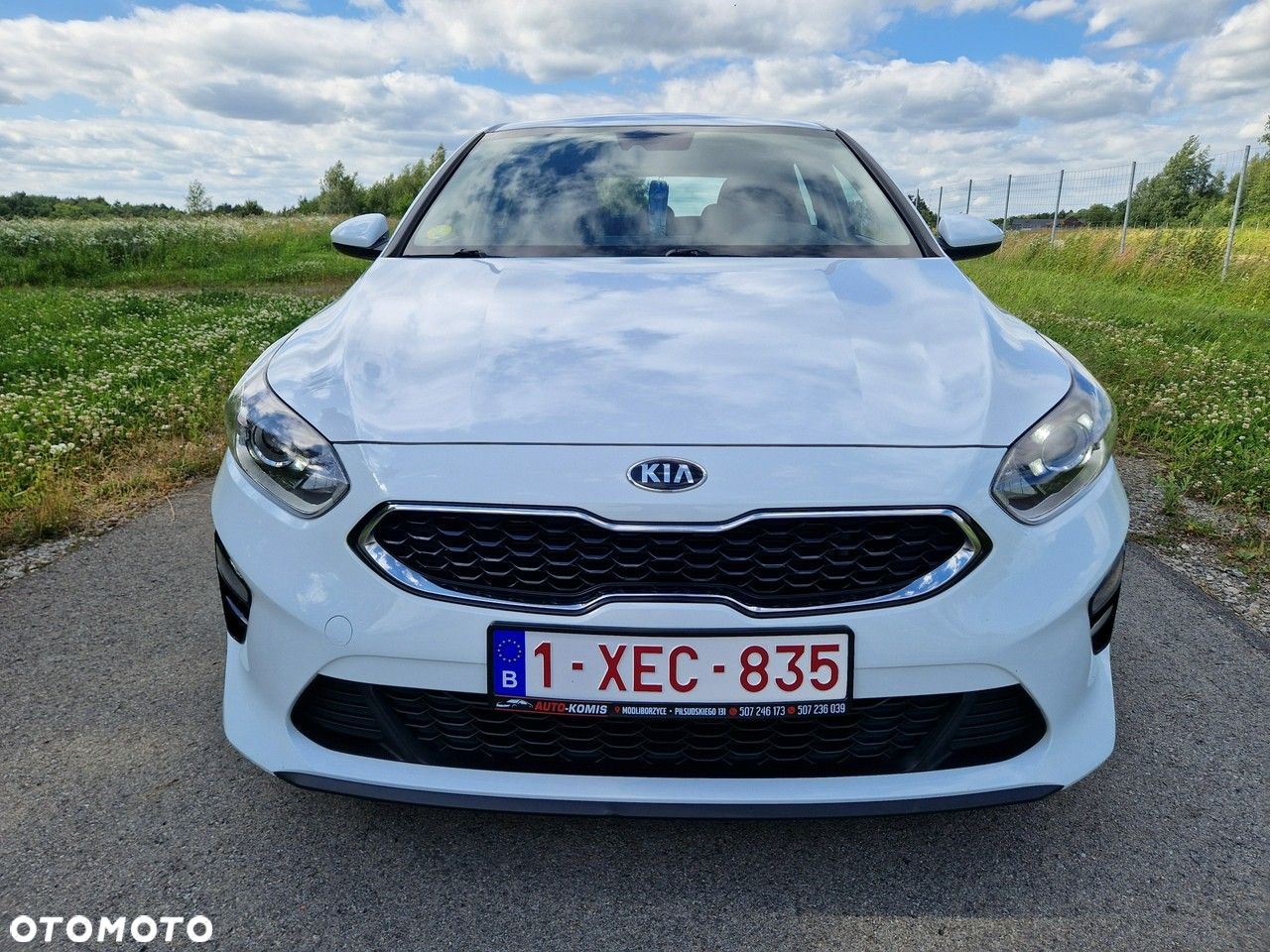 Kia Ceed - 8