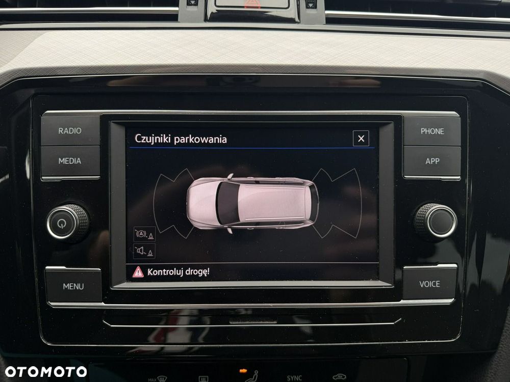 Volkswagen Passat 1.5 TSI EVO Business - 25