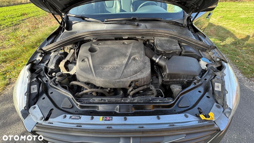 Volvo XC 60 D3 Drive-E Momentum - 22