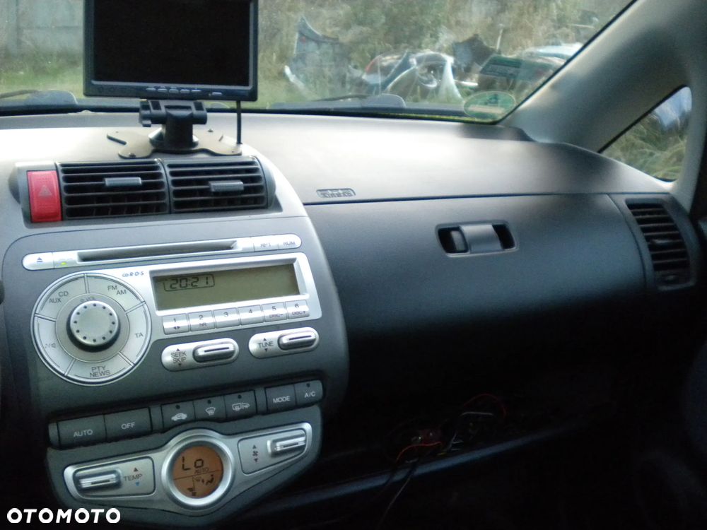 Honda Jazz 1.4 CVT ES - 12