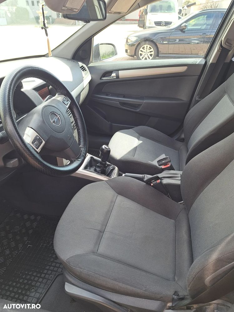 Opel Astra 1.3 CDTI Cosmo - 6