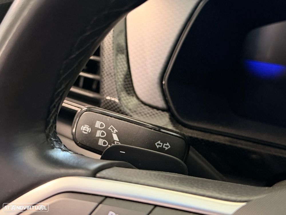 VW T-Cross 1.0 TSI Life DSG - 36