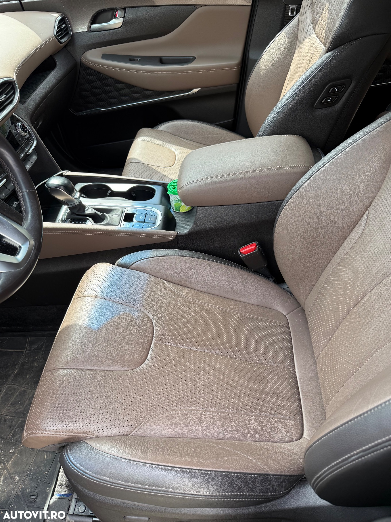 Hyundai Santa Fe 2.2 CRDi 4WD 8AT Luxury - 9