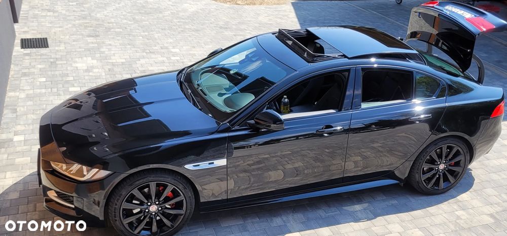 Jaguar XE 20d AWD R-Sport - 5