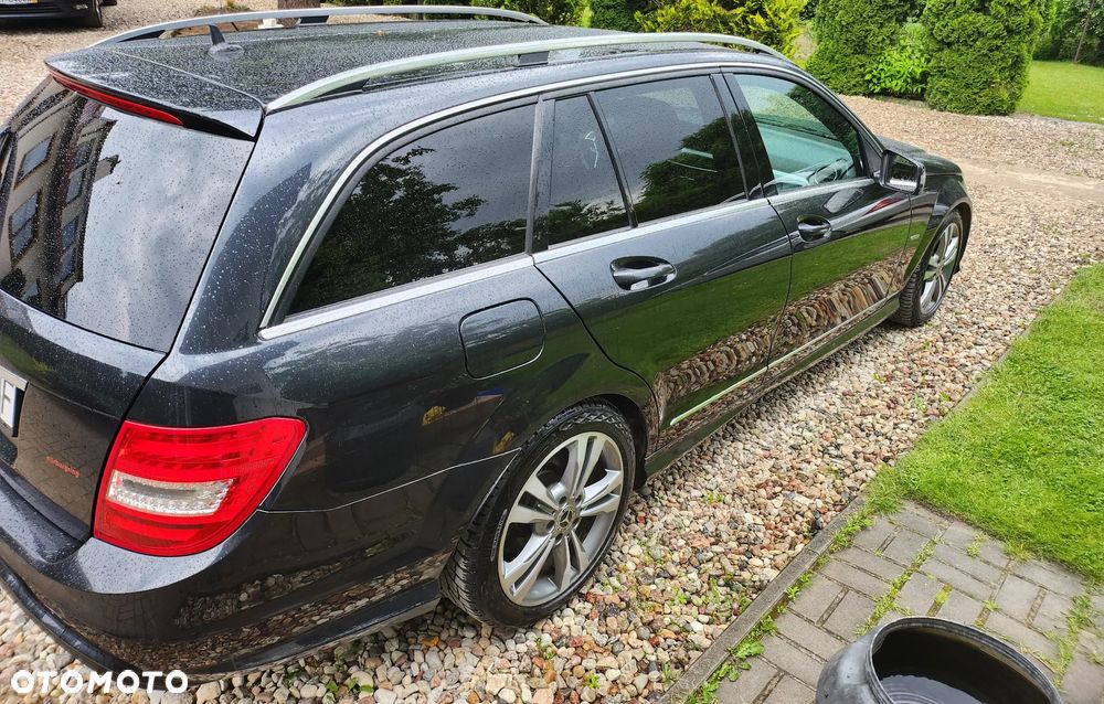 Mercedes-Benz Klasa C 250 CDI BlueEff 4-Matic Elegance - 3