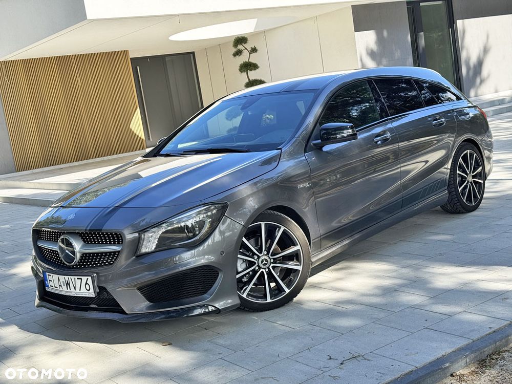 Mercedes-Benz CLA 200 7G-DCT AMG Line - 1