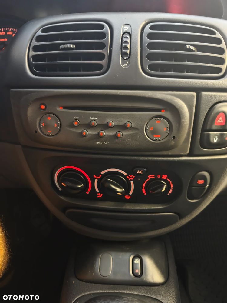 Renault Megane - 9