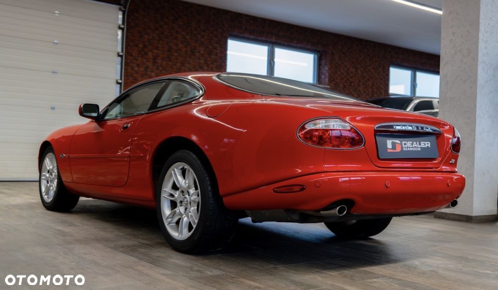 Jaguar XK8 - 6