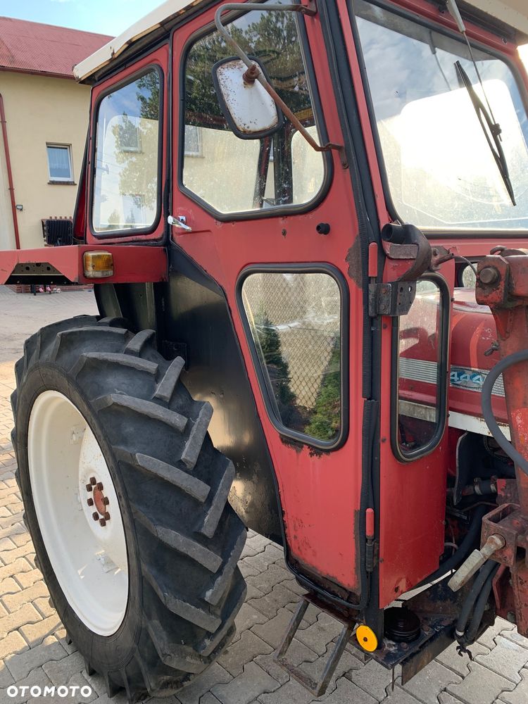 Case IH International 444 - 13
