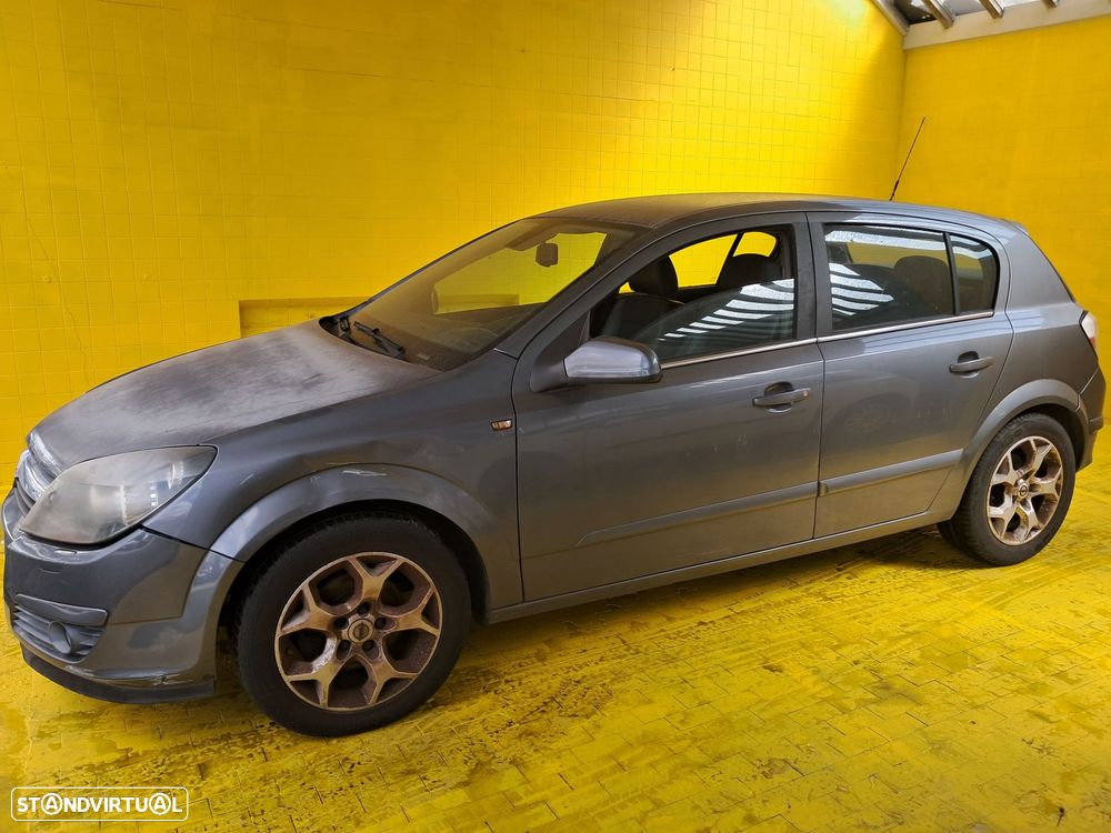 Opel Astra 1.3 CDTI Cosmo - 2