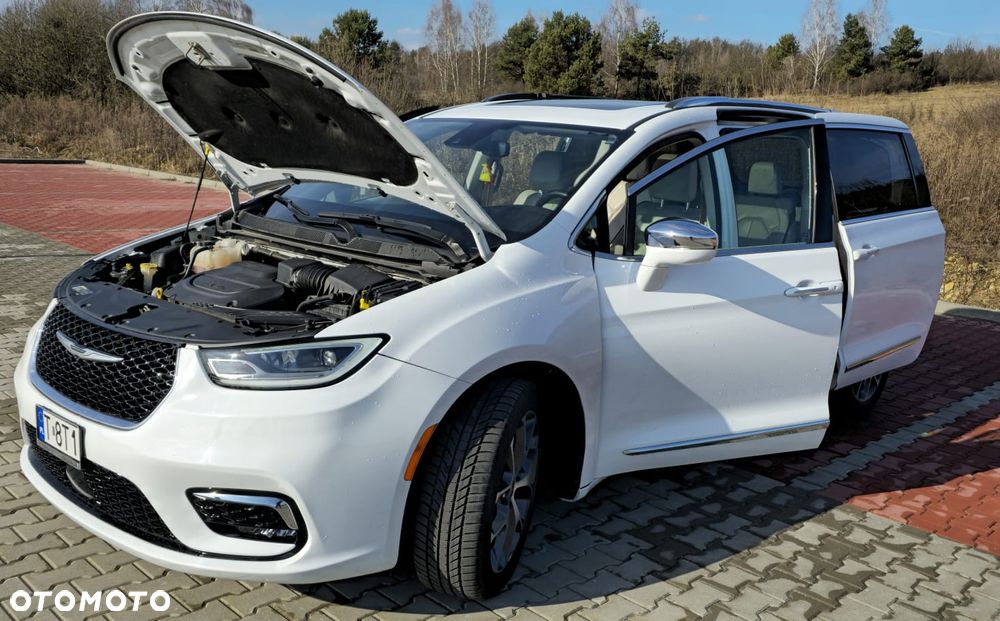 Chrysler Pacifica - 10