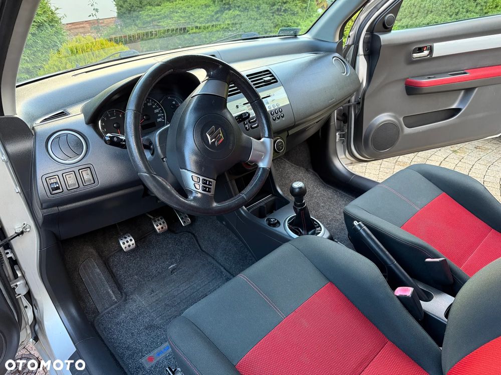 Suzuki Swift 1.6 Sport - 10