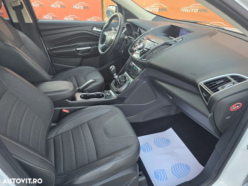 Ford Kuga 2.0 TDCi 2x4 Trend - 6