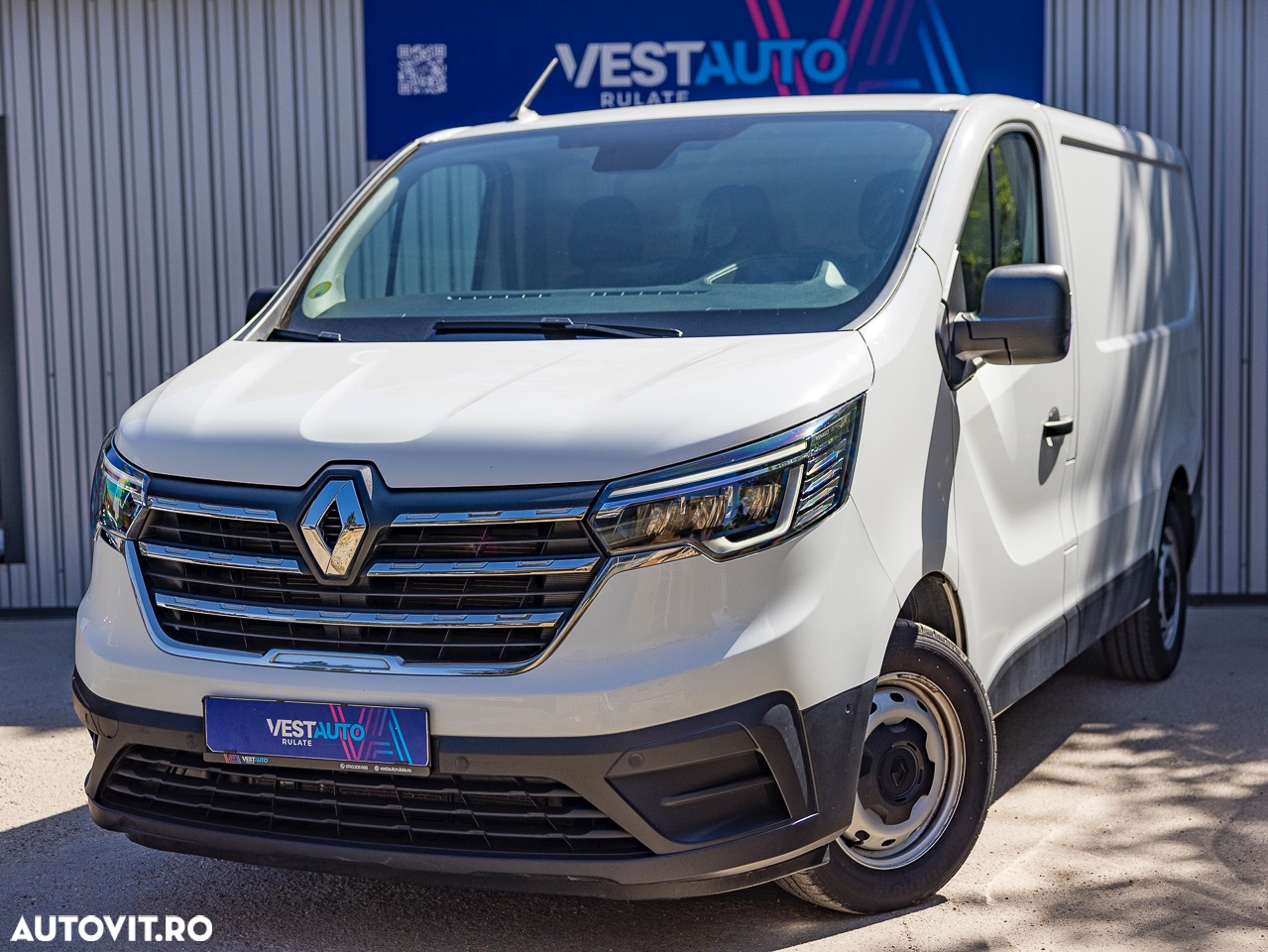 Renault Trafic 2.0 Blue dCi 130 Furgon Cabina Dubla L2H1 - 2