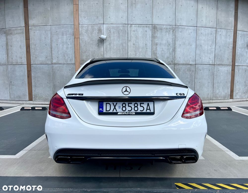 Mercedes-Benz Klasa C AMG 63 AMG Speedshift 7G-MCT - 7