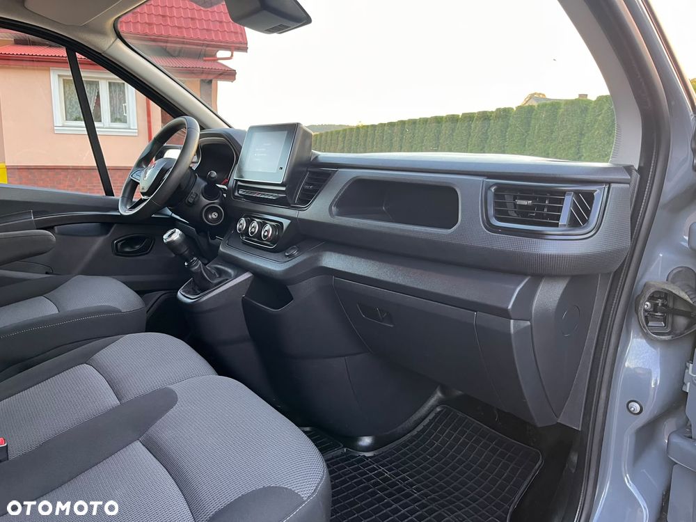 Renault Trafic - 33