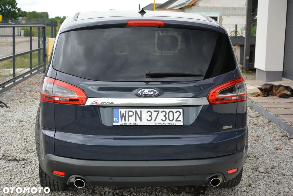 Ford S-Max - 13