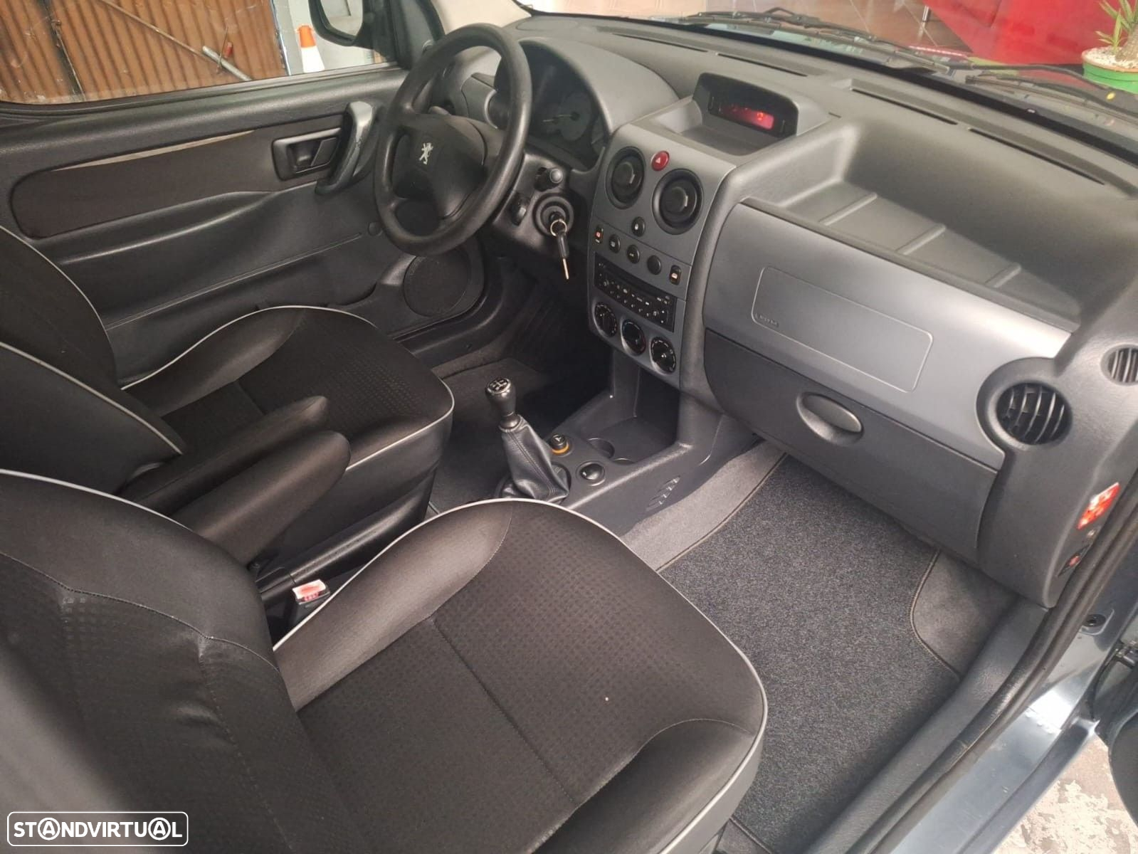 Peugeot Partner 1.6 HDi VTC - 13