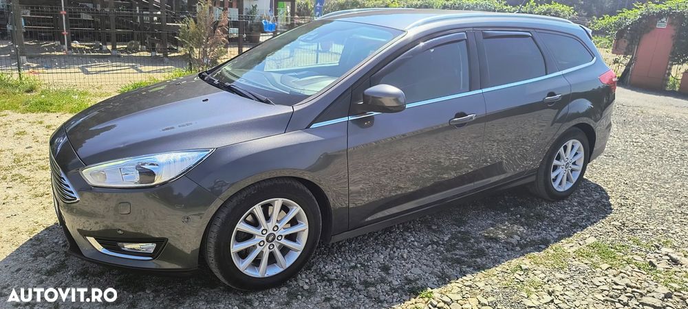 Ford Focus 2.0 TDCI Powershift Titanium - 2
