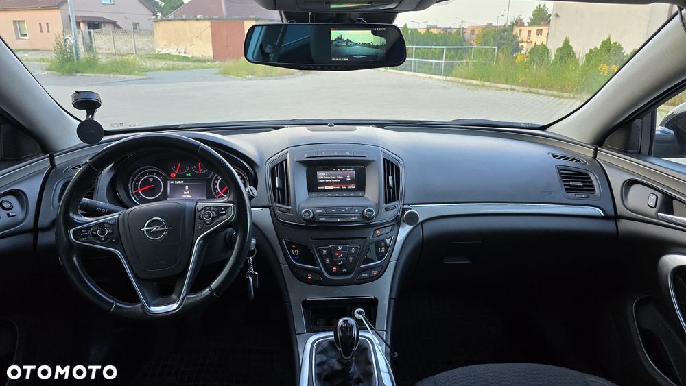 Opel Insignia - 11