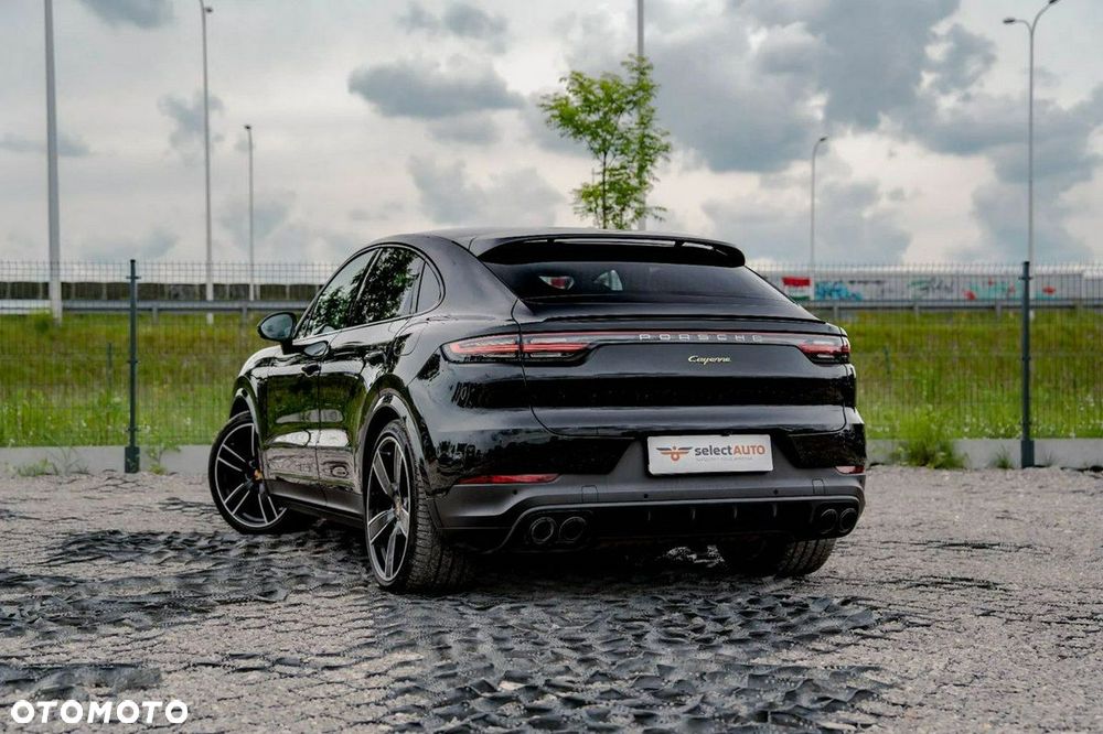 Porsche Cayenne - 4