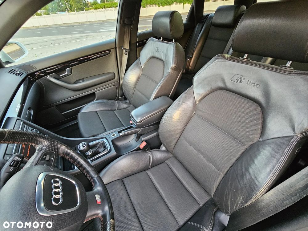 Audi A4 Avant 2.0 TDI Quattro - 13