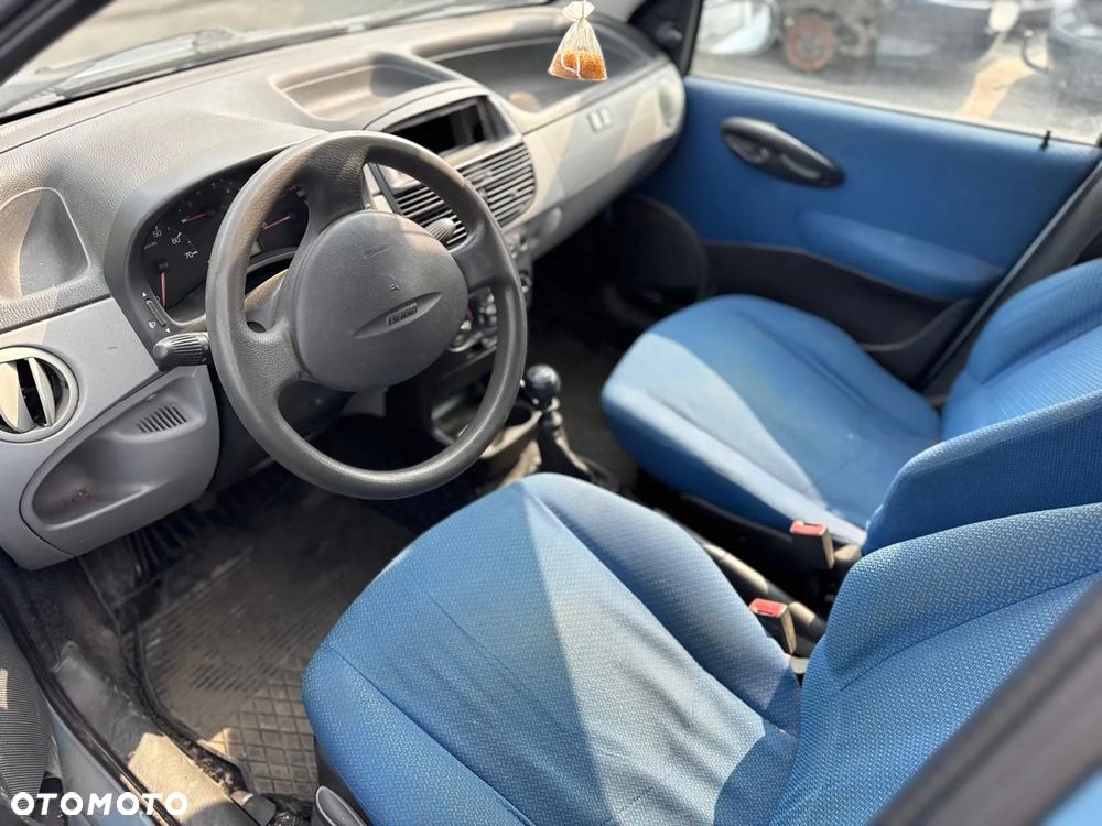 Fiat Punto 1,2 59KW 2002r - części - 3