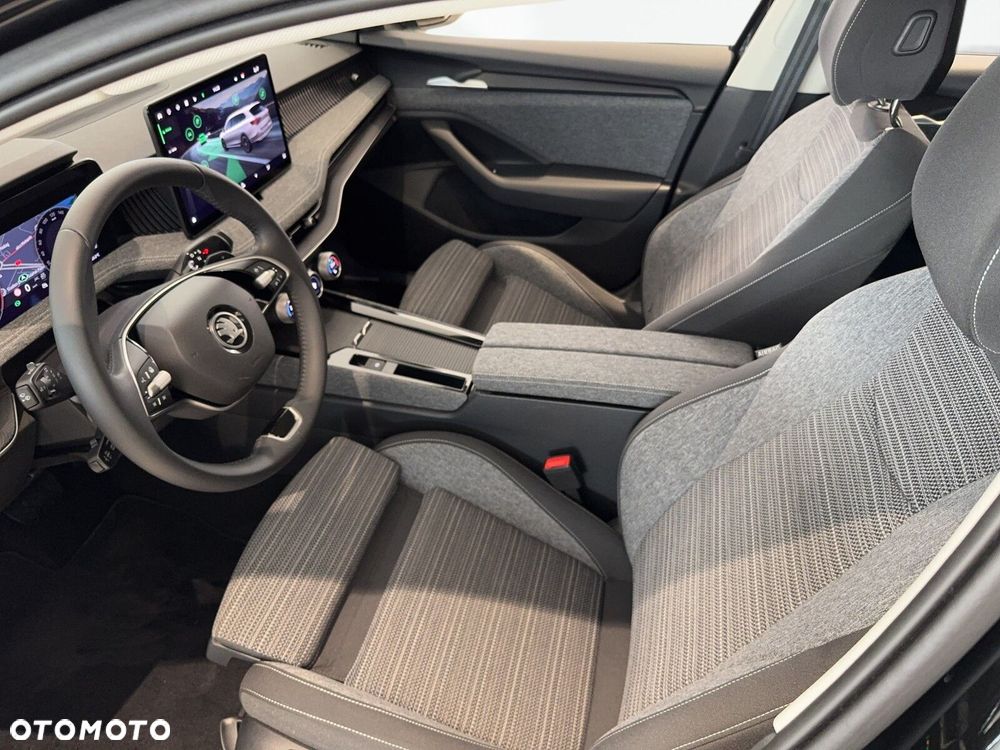 Skoda Superb 1.5 TSI mHEV Selection DSG - 12