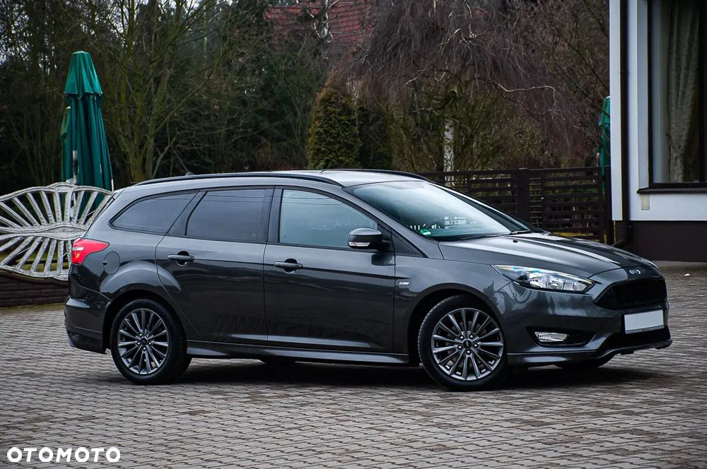 Ford Focus 1.5 EcoBoost Titanium ASS - 31