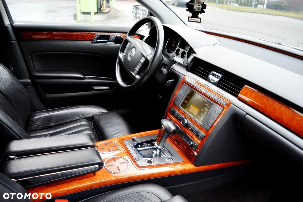 Volkswagen Phaeton 3.0 V6 TDI DPF 4MOTION Automatik (4 Sitzer) - 24