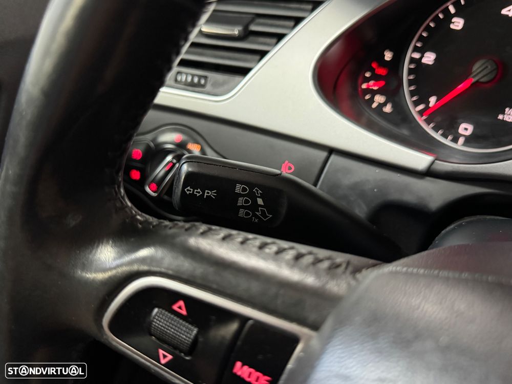 Audi A4 2.0 TDI exclusive - 25