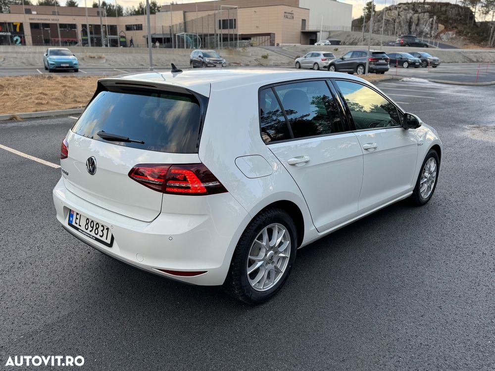 Volkswagen e-Golf - 4
