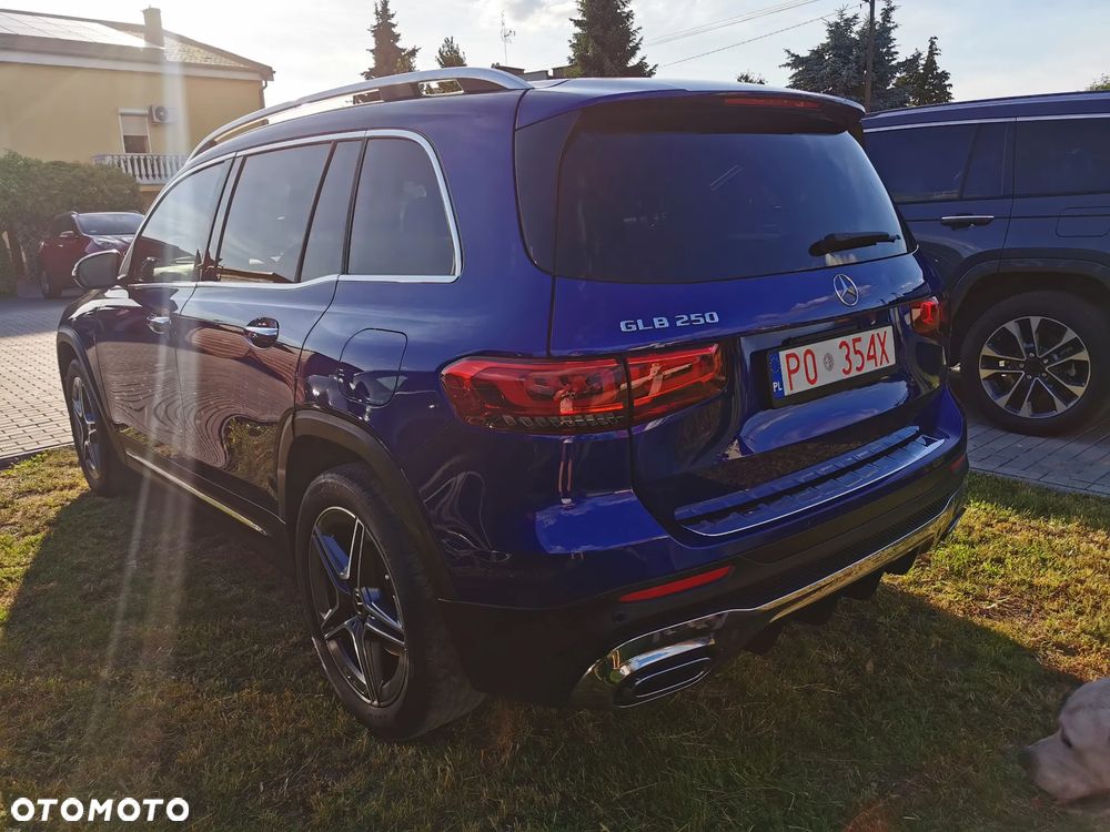 Mercedes-Benz GLB 250 8G-DCT AMG Line - 6