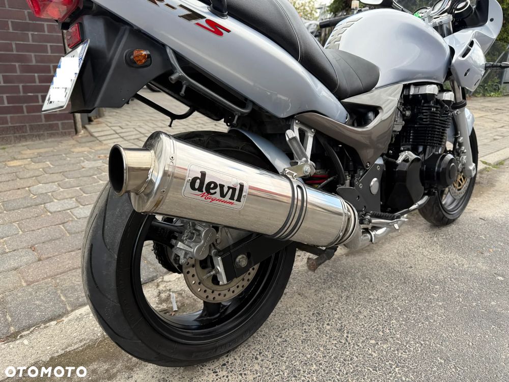 Kawasaki ZR - 28