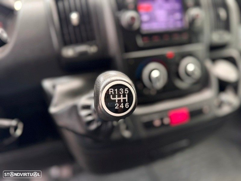 Citroën Jumper 2.2 BlueHDi 35 Heavy L4 CD - 26