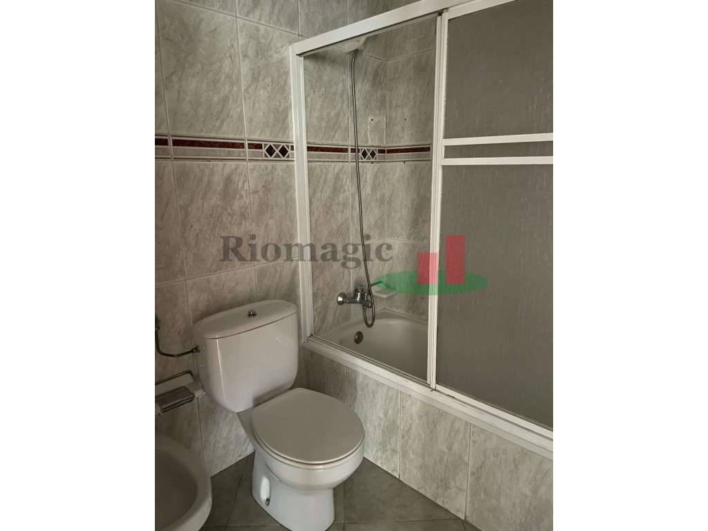 Quarto para Arrendamento no Centro de Rio Maior - Grande imagem: 5/10