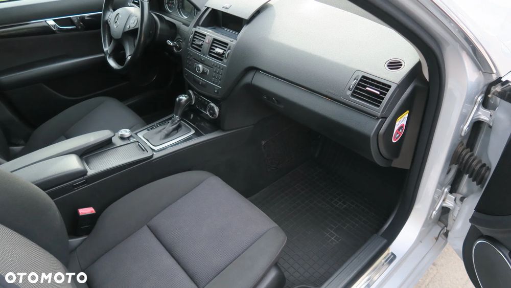 Mercedes-Benz Klasa C 200 CDI DPF Automatik Elegance - 11